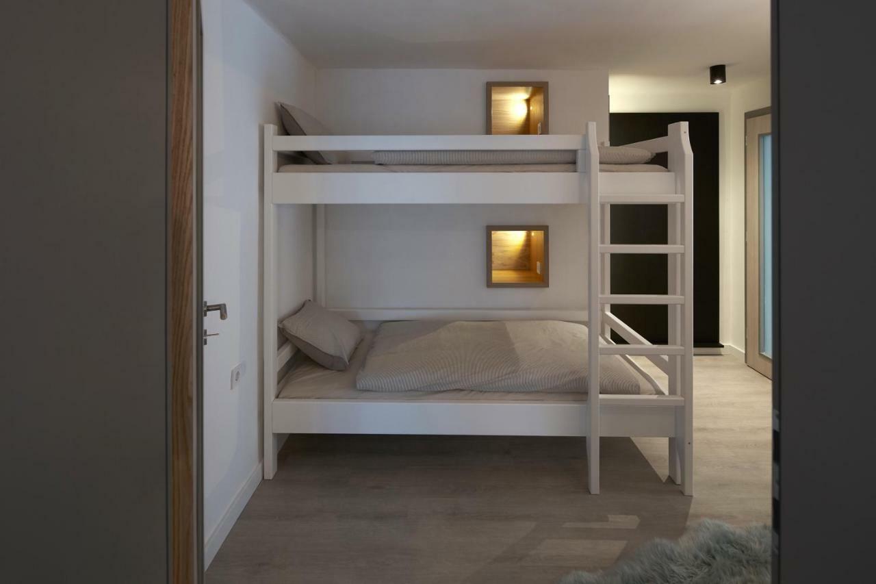7Domb Apartman Komlo Bagian luar foto